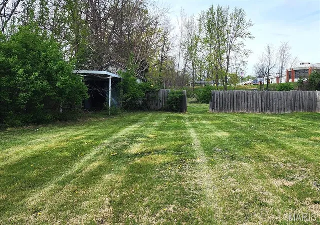 Photo 1 of Land at 805 High, Fulton, MO 65251 | MLS# MIS25023500 | | Sold on 2025-06-30