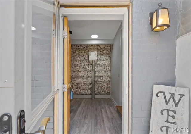Photo 3 of Single Family Residence at 3159 Pennsylvania Ave, Saint Louis, MO 63118 | MLS# MIS25023533 |  | Sold on 2025-05-15
