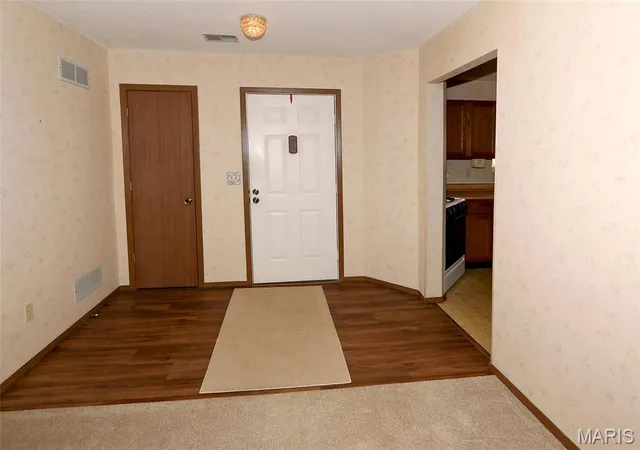 Photo 1 of Villa at 350 Windsor Pl #A, Saint Peters, MO 63376 | MLS# MIS25023608 |  | Sold on 2025-05-23