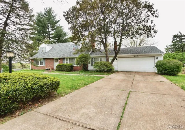 Single Family Residence at 61 Dames Ct, Saint Louis, MO 63135 | MLS# MIS25023624 |  | Sold on 2025-06-23