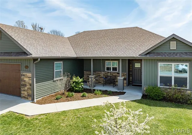 Photo 4 of Single Family Residence at 15444 Revolutionary Dr, Ashland, MO 65010 | MLS# MIS25023717 |  | Sold on 2025-05-23