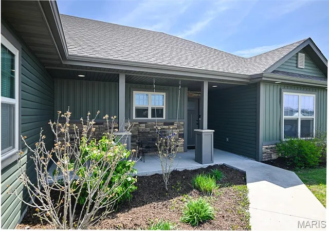 Photo 5 of Single Family Residence at 15444 Revolutionary Dr, Ashland, MO 65010 | MLS# MIS25023717 |  | Sold on 2025-05-23