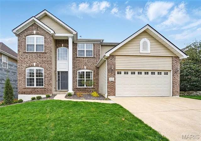 Single Family Residence at 3151 Kingsridge Manor Dr, Saint Louis, MO 63129 | MLS# MIS25023782 | | Sold on 2025-07-17