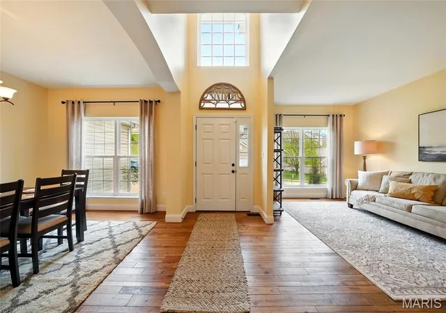 Photo 4 of Single Family Residence at 3151 Kingsridge Manor Dr, Saint Louis, MO 63129 | MLS# MIS25023782 | | Sold on 2025-07-17