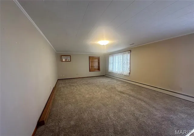 Photo 3 of Single Family Residence at 613 E Park St, Vandalia, MO 63382 | MLS# MIS25023867 | | Sold on 2025-04-16