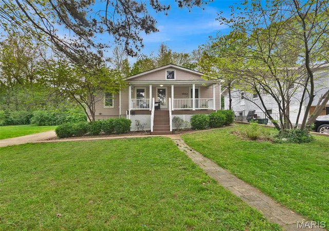 Single Family Residence at 7552 Weaver Ave, Saint Louis, MO 63143 | MLS# MIS25024085 | | Sold on 2025-06-25