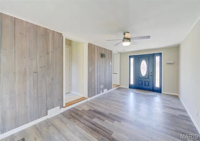 Photo 2 of Single Family Residence at 9505 Avila Dr, Saint Louis, MO 63123 | MLS# MIS25024183 |  | Sold on 2025-05-08
