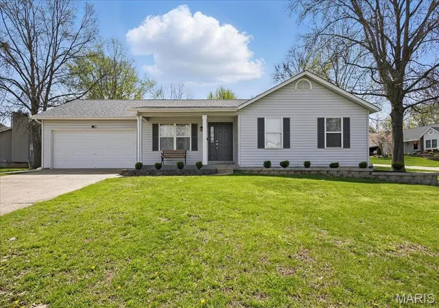 Single Family Residence at 538 Misty Moss Ln, Saint Peters, MO 63376 | MLS# MIS25024267 | | Sold on 2025-05-29