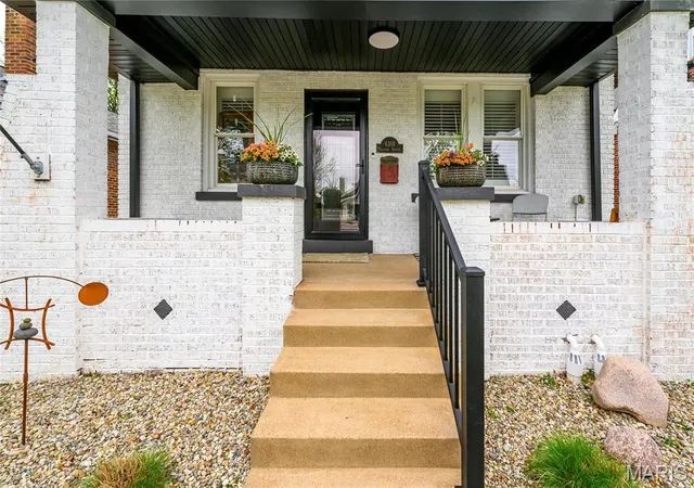 Photo 3 of Single Family Residence at 6301 Oleatha Ave, Saint Louis, MO 63139 | MLS# MIS25024268 | | Sold on 2025-06-05