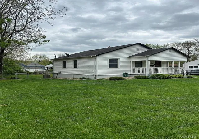 Photo 3 of Single Family Residence at 3608 Saint Marguerite Ln, Saint Ann, MO 63074 | MLS# MIS25024270 | | Sold on 2025-05-30