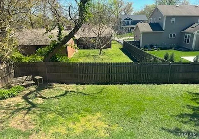4th image of 966 N Geyer Rd, Saint Louis, MO 63122 | MLS# MIS25024294