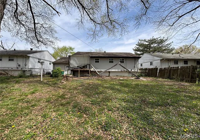 Photo 2 of Single Family Residence at 1428 Columbus Dr, Saint Louis, MO 63138 | MLS# MIS25024346 |  | Sold on 2025-05-12