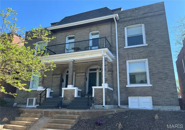 Multi Family at 3922 Botanical Ave, Saint Louis, MO 63110 | MLS# MIS25024357 | | Sold on 2025-06-13