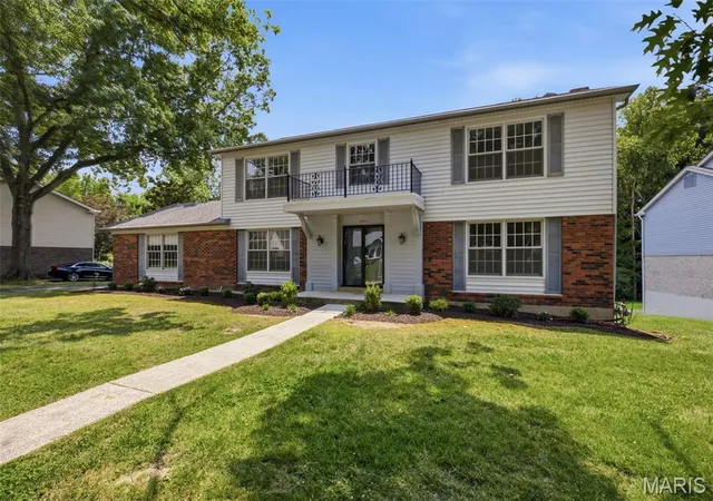 1st image of 14336 Bramblewood Ct, Chesterfield, MO 63017 | MLS# MIS25024427