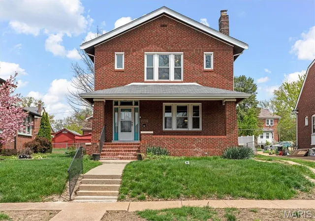 Single Family Residence at 7431 Augusta Ave, Saint Louis, MO 63121 | MLS# MIS25024523 | | Sold on 2025-06-09