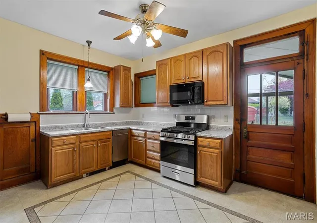 Photo 4 of Single Family Residence at 7431 Augusta Ave, Saint Louis, MO 63121 | MLS# MIS25024523 | | Sold on 2025-06-09