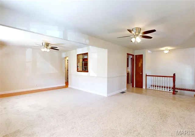 Photo 4 of Single Family Residence at 278 Diekamp Ln, Saint Charles, MO 63303 | MLS# MIS25024584 |  | Sold on 2025-05-27