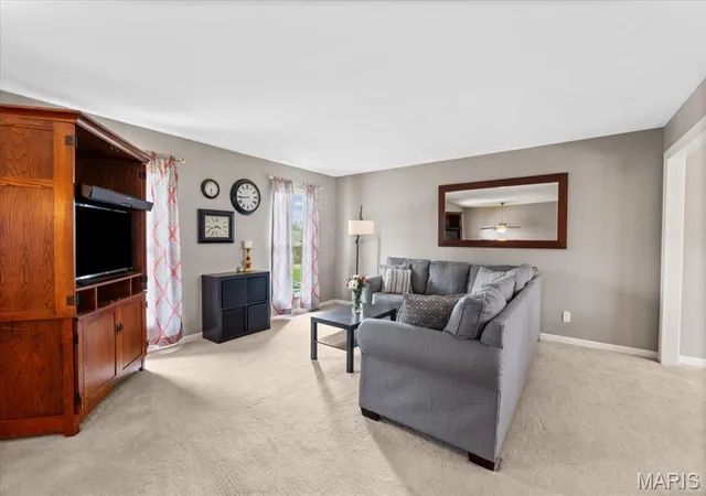 Photo 3 of Single Family Residence at 4105 Chisholm Trail Dr, Saint Charles, MO 63304 | MLS# MIS25024746 |  | Sold on 2025-05-01