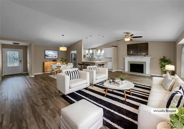Photo 2 of Single Family Residence at 240 Barrington Dr, Saint Peters, MO 63376 | MLS# MIS25024756 | | Sold on 2025-09-18