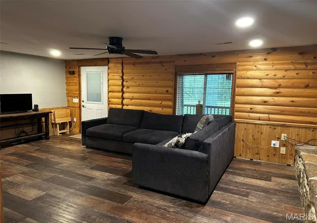 Photo 5 of Single Family Residence at 8542 Festus Ln, Glenallen, MO 63751 | MLS# MIS25024789 |  | Sold on 2025-05-20
