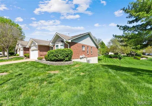 Photo 1 of Villa at 28 Bardstown Ct #36D, Saint Charles, MO 63303 | MLS# MIS25024957 | | Sold on 2025-06-20