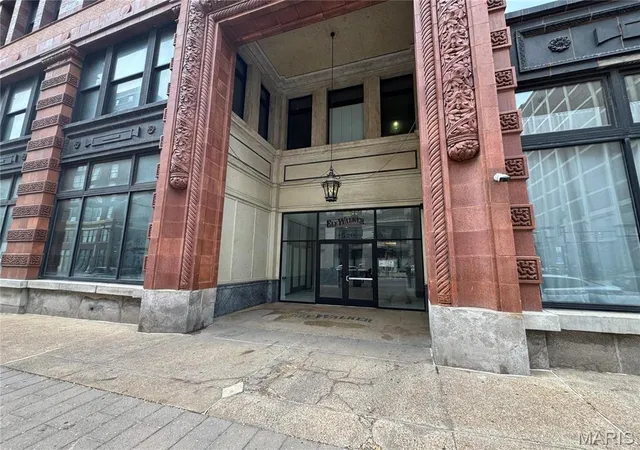 Condo for sale at 1520 Washington Ave #616, Saint Louis, MO 63103 | MLS# MIS25025113 | Listing updated on 2025-11-01