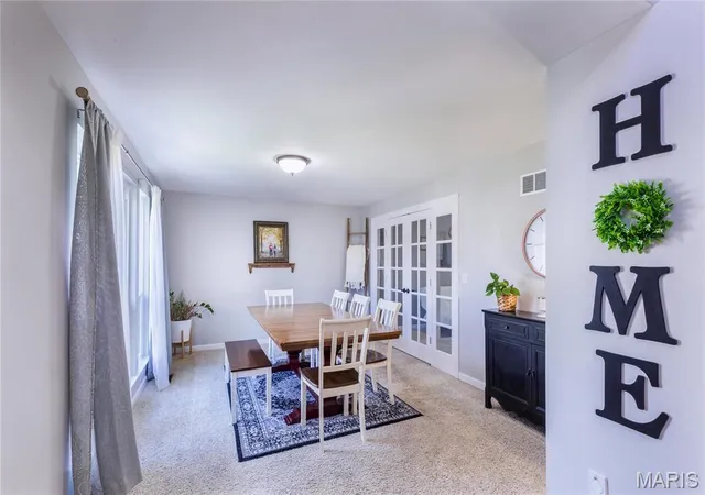 5th image of 11296 Briarstone Dr, Saint Louis, MO 63126 | MLS# MIS25025115