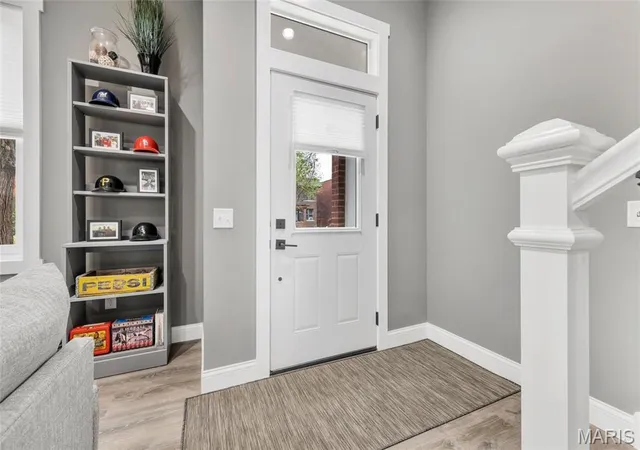 Photo 2 of Townhouse at 2034 Ann Ave, Saint Louis, MO 63104 | MLS# MIS25025143 | | Sold on 2025-07-23