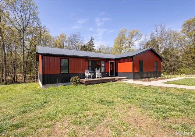 Photo 2 of Single Family Residence at 22261 Coyote Hills Dr, Center, MO 63436 | MLS# MIS25025217 | | Sold on 2025-05-30