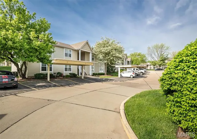 Condominium at 846 Sugar Valley Ct #4, Saint Peters, MO 63376 | MLS# MIS25025268 | | Sold on 2025-09-17