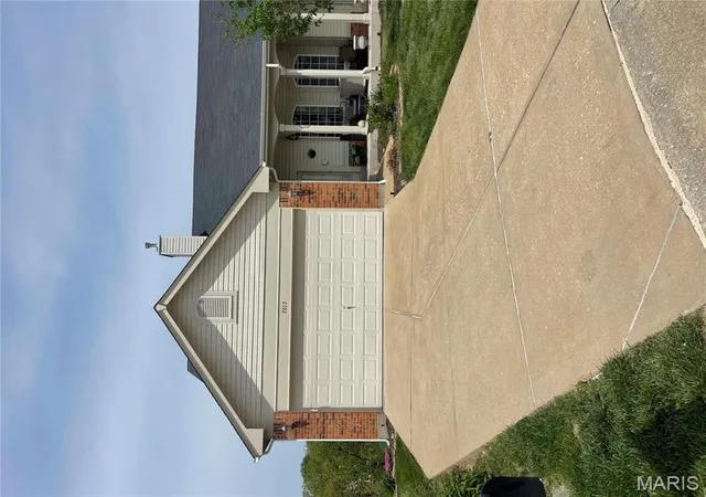 Condominium at 7203 Geneva Manor Ct, Saint Louis, MO 63129 | MLS# MIS25025583 | | Sold on 2025-06-09