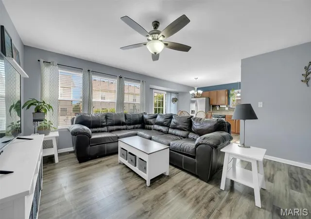 Photo 4 of Single Family Residence at 3172 Calhoun Dr, Saint Charles, MO 63301 | MLS# MIS25025682 | | Sold on 2025-05-29