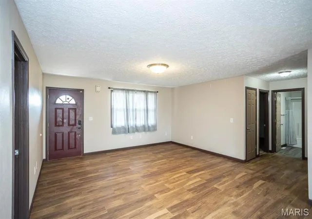 Photo 2 of Single Family Residence at 15625 Talon Ln, Saint Robert, MO 65584 | MLS# MIS25026855 | | Sold on 2025-11-18