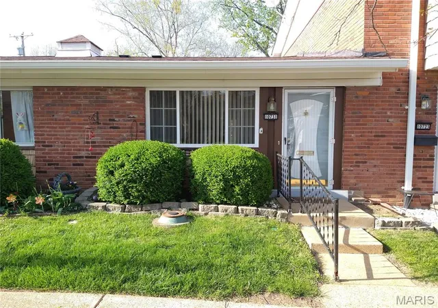 Condominium at 10731 Carroll Wood Wy, Saint Louis, MO 63128 | MLS# MIS25026997 | | Sold on 2025-05-21