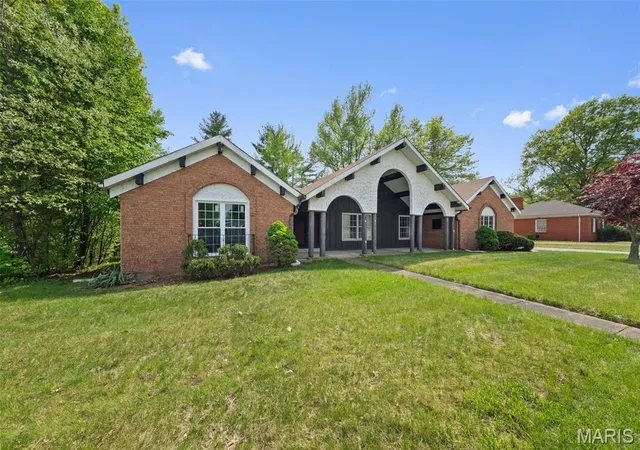 Photo 2 of Single Family Residence at 1724 Edmar Ln, Saint Louis, MO 63138 | MLS# MIS25027001 | | Sold on 2025-06-05