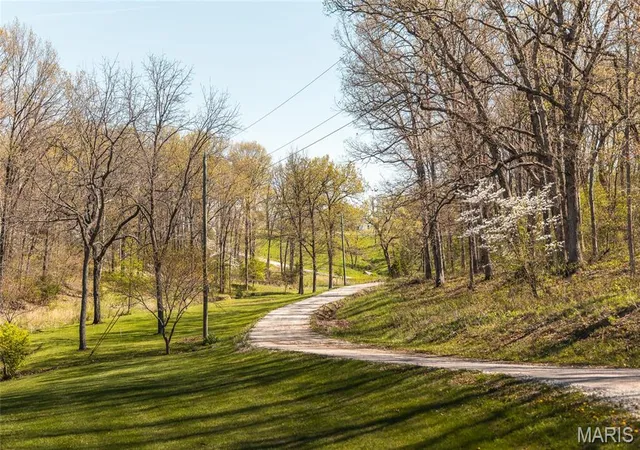 5th image of 12001 Little Moniteau Creek Rd Rd, Centertown, MO 65023 | MLS# MIS25027041