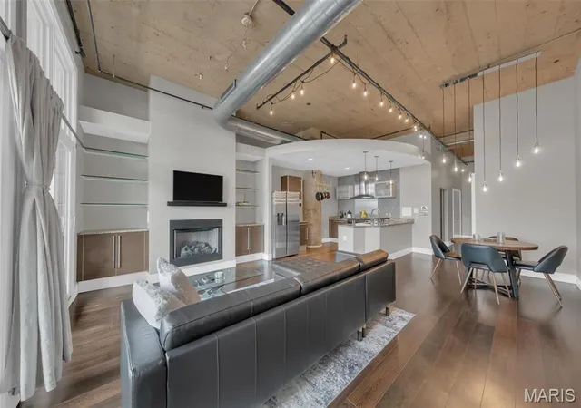 Photo 1 of Condominium at 4100 Forest Park Ave #214, Saint Louis, MO 63108 | MLS# MIS25027195 | | Sold on 2025-05-21