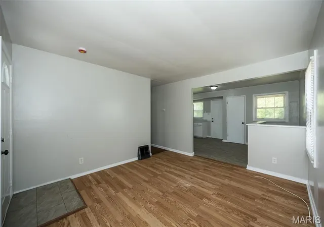 Photo 2 of Single Family Residence at 207 Cameron Rd, Saint Louis, MO 63137 | MLS# MIS25027425 | | Sold on 2025-05-27