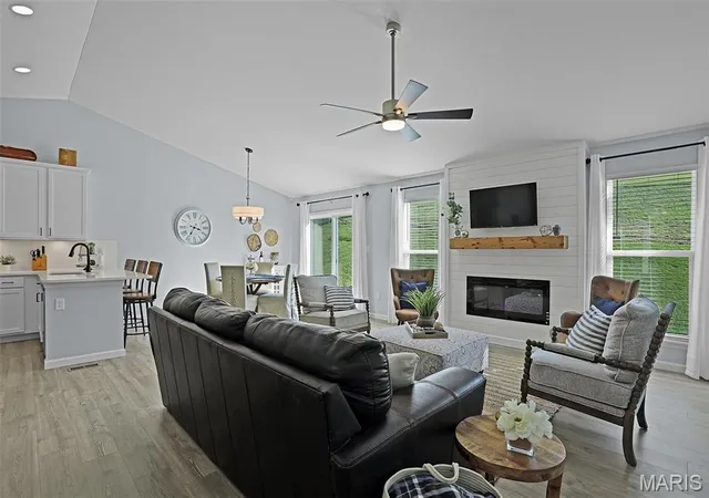 Photo 3 of Single Family Residence at 7421 Shadow Point Dr, Saint Louis, MO 63129 | MLS# MIS25027460 | | Sold on 2025-07-18