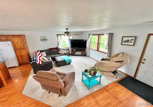 Photo 5 of Single Family Residence at 4450 Hwy 6, Maywood, MO 63454 | MLS# MIS25027491 | | Sold on 2025-05-16
