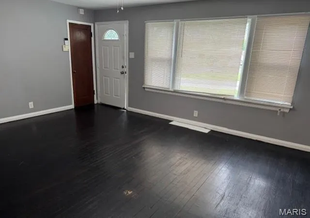Photo 1 of Single Family Residence at 8723 Agate Ct, Saint Louis, MO 63136 | MLS# MIS25027527 | | Sold on 2025-06-10