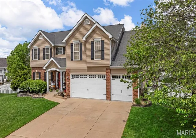 Single family home for sale at 25 Jacobs Ct, Saint Peters, MO 63376 | MLS# MIS25027609 | Listing updated on 2025-07-03