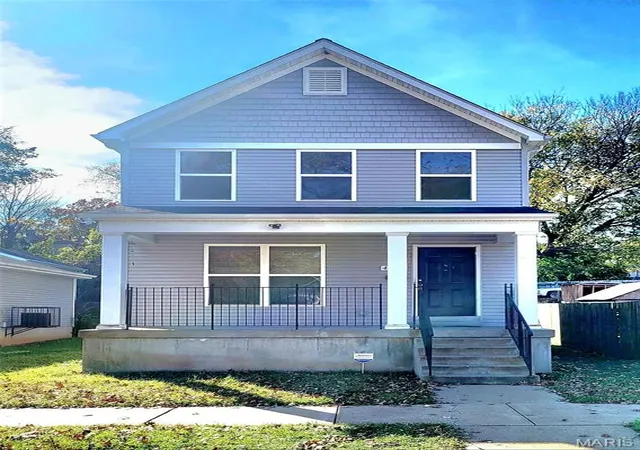 Single Family Residence at 4934 Rosalie St, Saint Louis, MO 63115 | MLS# MIS25027632 | | Sold on 2025-05-30