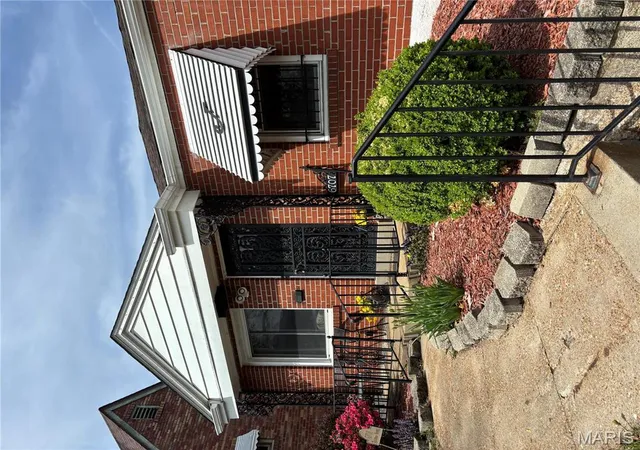 Single Family Residence at 6707 Kenwood Dr, Saint Louis, MO 63121 | MLS# MIS25027661 |  | Sold on 2025-06-30