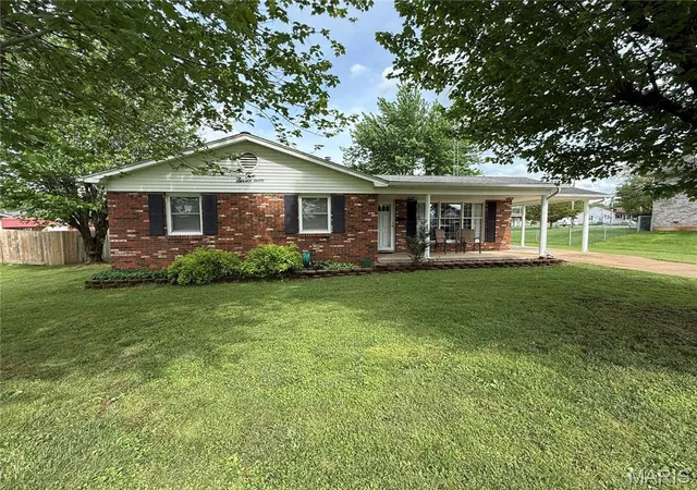 Photo 1 of Single Family Residence at 217 Williams St, Fredericktown, MO 63645 | MLS# MIS25027850 | | Sold on 2025-07-01