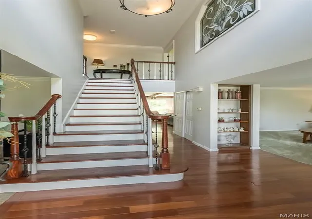 Photo 3 of Single Family Residence at 10 Elk Ridge Ct, Saint Charles, MO 63304 | MLS# MIS25027973 | | Sold on 2025-07-01
