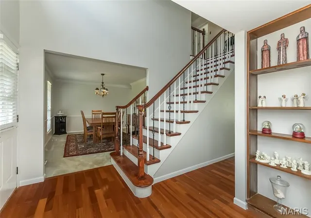 Photo 4 of Single Family Residence at 10 Elk Ridge Ct, Saint Charles, MO 63304 | MLS# MIS25027973 | | Sold on 2025-07-01