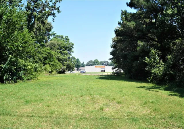 Photo 1 of Single Family Residence at 7106 Florence Pl, Saint Louis, MO 63136 | MLS# MIS25028023 | | Sold on 2025-06-13