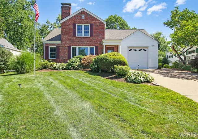 Single Family Residence at 126 Manlyn Dr, Saint Louis, MO 63122 | MLS# MIS25028132 | | Sold on 2025-09-22