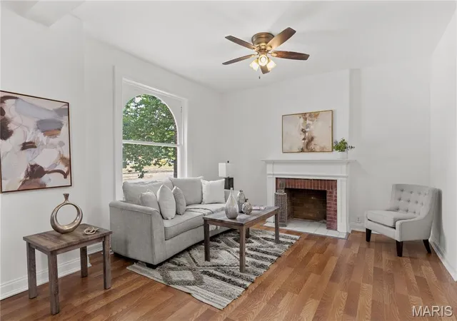 Photo 3 of Single Family Residence at 5614 Etzel Ave, Saint Louis, MO 63112 | MLS# MIS25028223 | | Sold on 2025-12-04